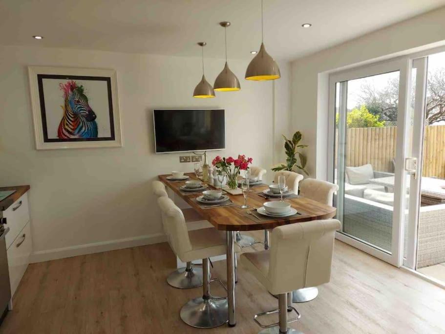 Modern 4 Bedroom House In Weymouth Sunny Corner 외부 사진