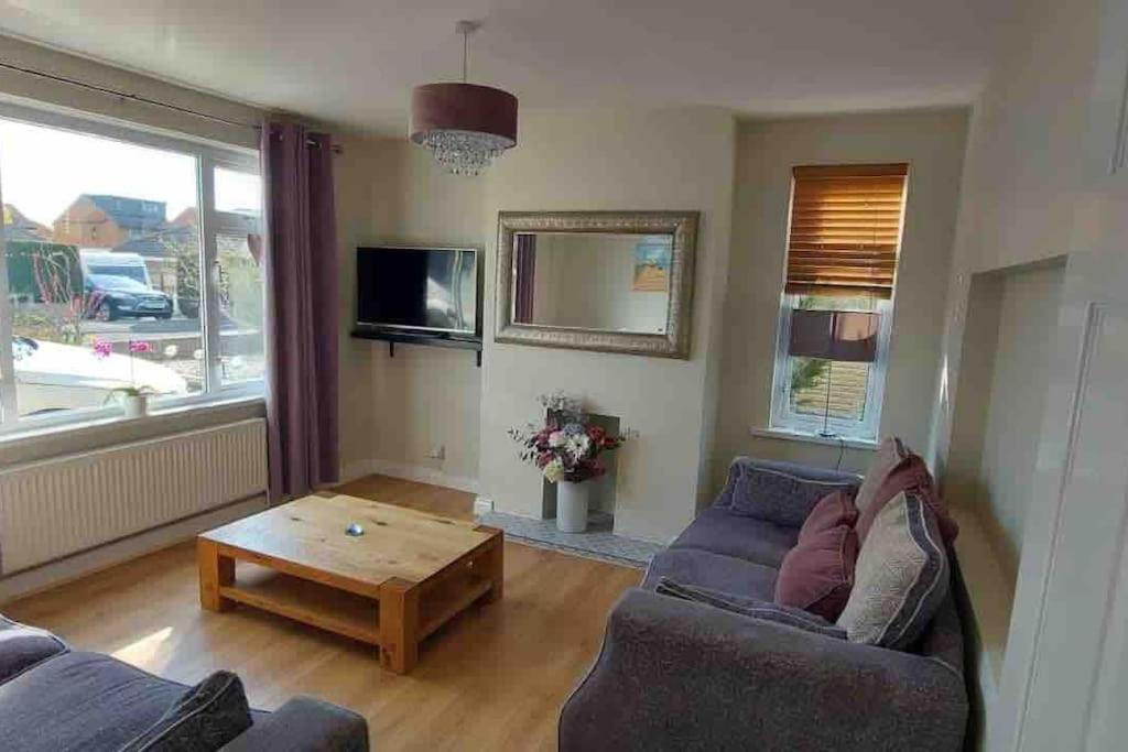 Modern 4 Bedroom House In Weymouth Sunny Corner 외부 사진