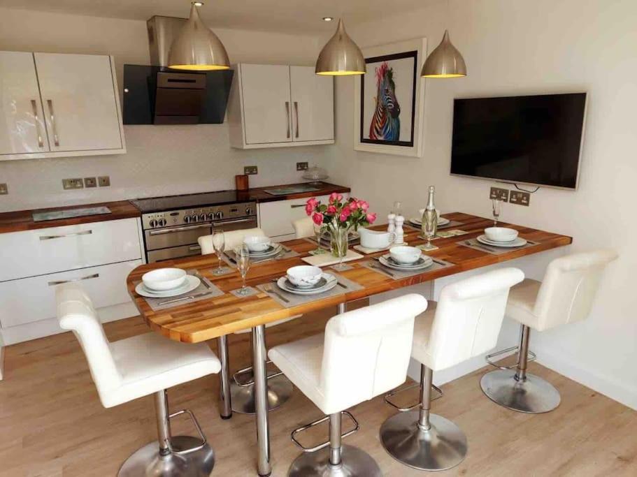Modern 4 Bedroom House In Weymouth Sunny Corner 외부 사진